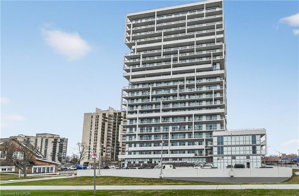 Ph03-65 Speers Road, Oakville, ON - Outdoor With Facade