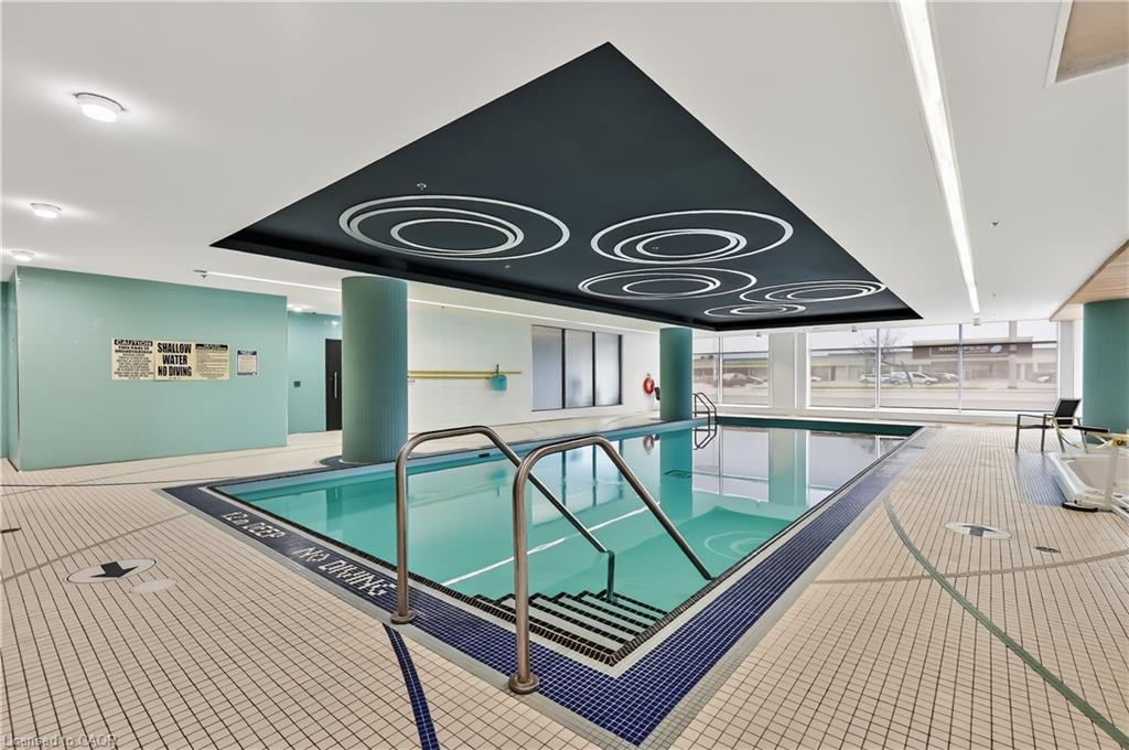 Ph03-65 Speers Road, Oakville, ON - Indoor Photo Showing Other Room