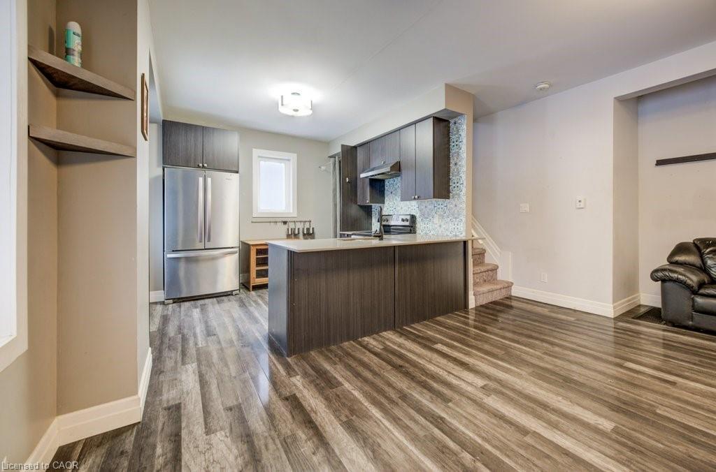 52 Chapel Street, Kitchener, ON - Indoor Photo Showing Kitchen