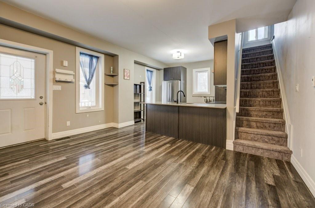 52 Chapel Street, Kitchener, ON - Indoor Photo Showing Other Room