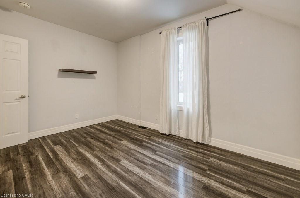 52 Chapel Street, Kitchener, ON - Indoor Photo Showing Other Room