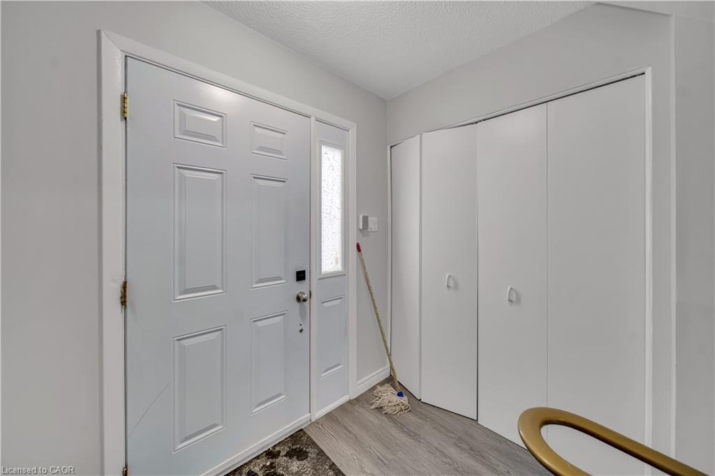 4-417 Keats Way, Waterloo, ON - Indoor Photo Showing Other Room