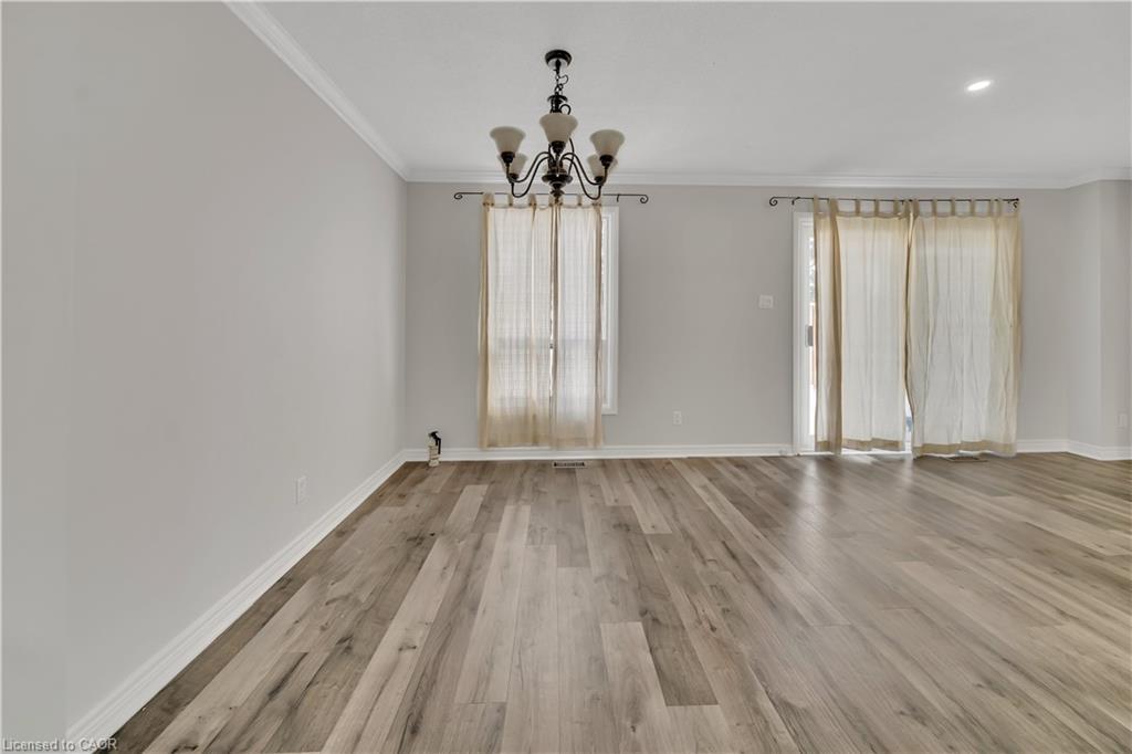 4-417 Keats Way, Waterloo, ON - Indoor Photo Showing Other Room