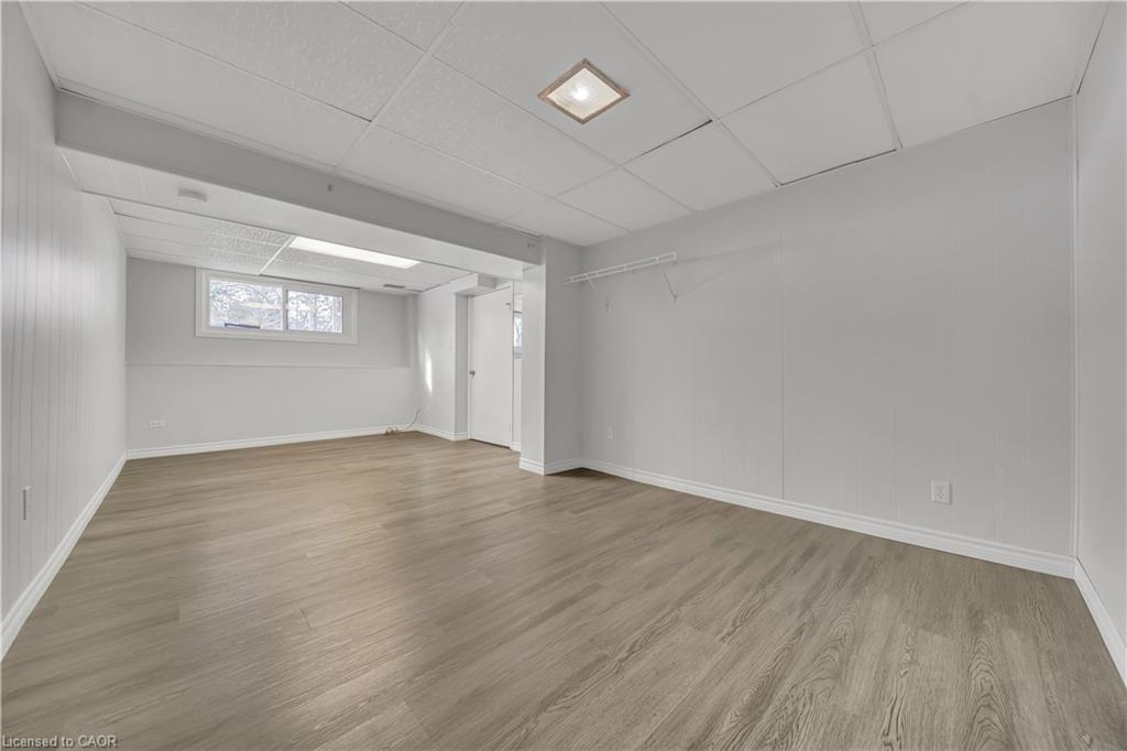 4-417 Keats Way, Waterloo, ON - Indoor Photo Showing Other Room