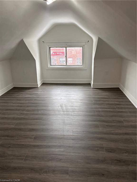 1280 Main Street E, Hamilton, ON - Indoor Photo Showing Other Room