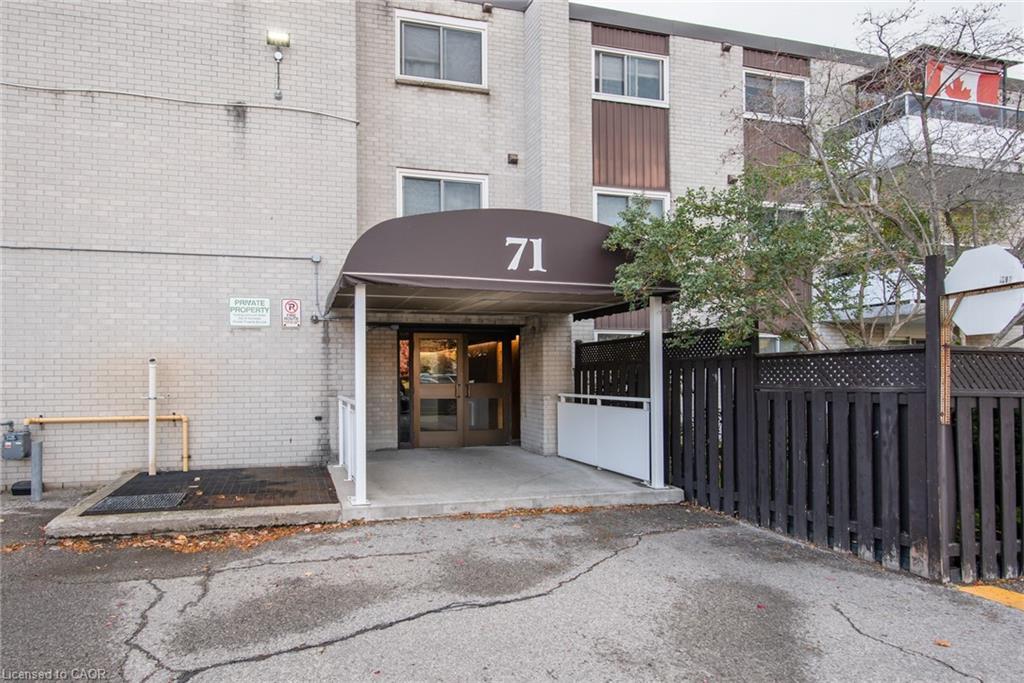 104-71 Vanier Drive, Kitchener, ON - Outdoor