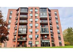 604-5 Mill Pond Court Simcoe, ON N3Y 5J6