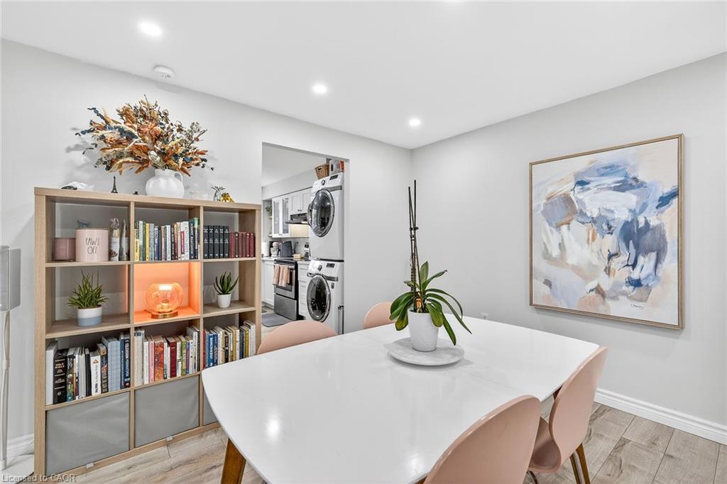 B63-25 Britten Close, Hamilton, ON - Indoor