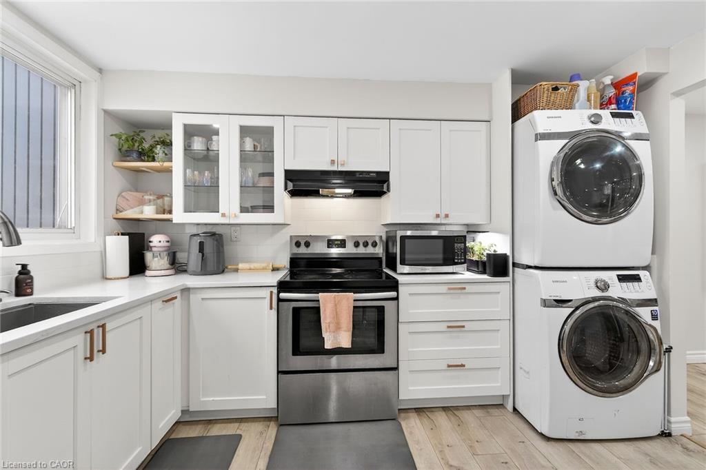 B63-25 Britten Close, Hamilton, ON - Indoor Photo Showing Laundry Room