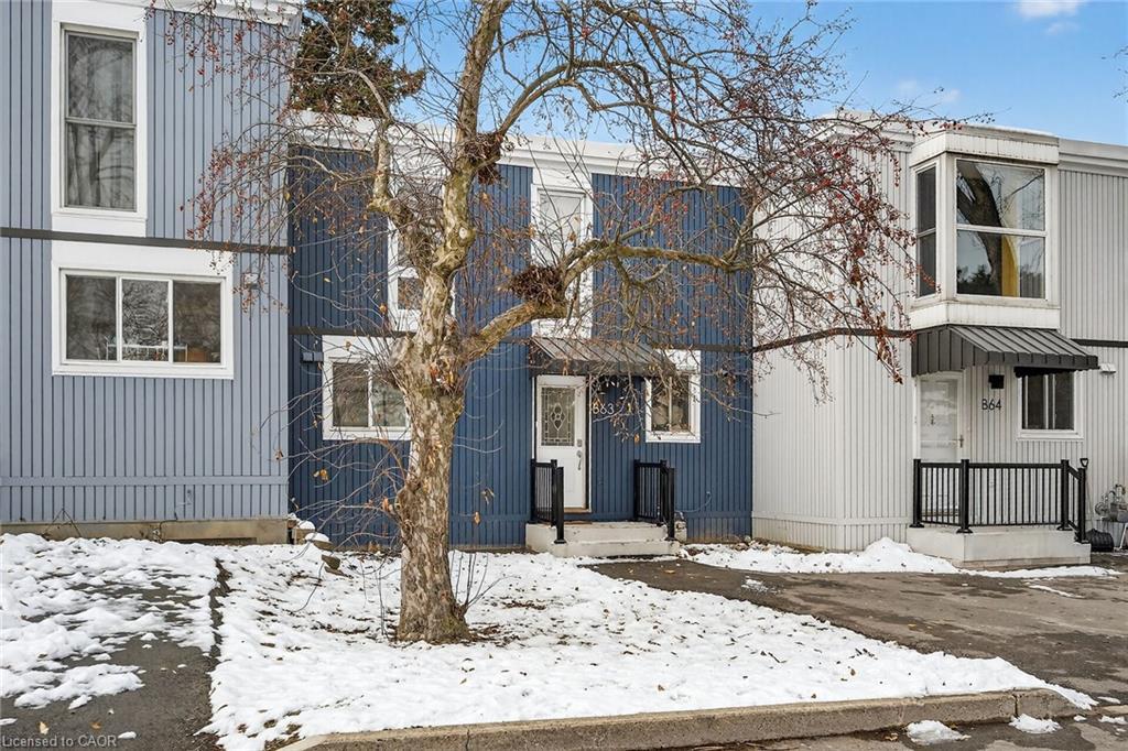 B63-25 Britten Close, Hamilton, ON - Outdoor