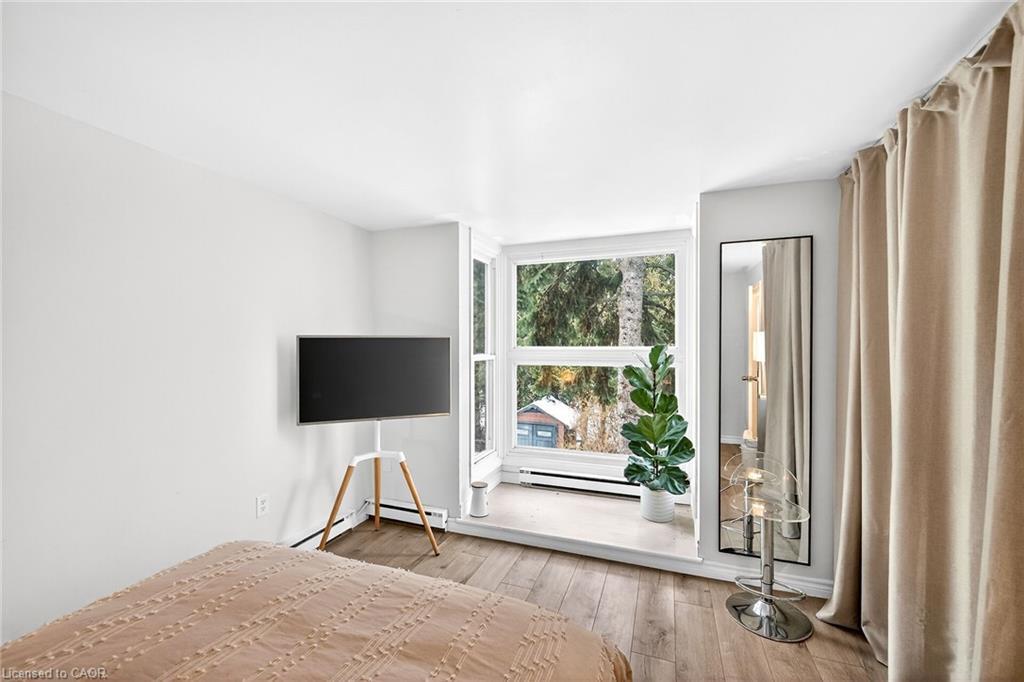 B63-25 Britten Close, Hamilton, ON - Indoor