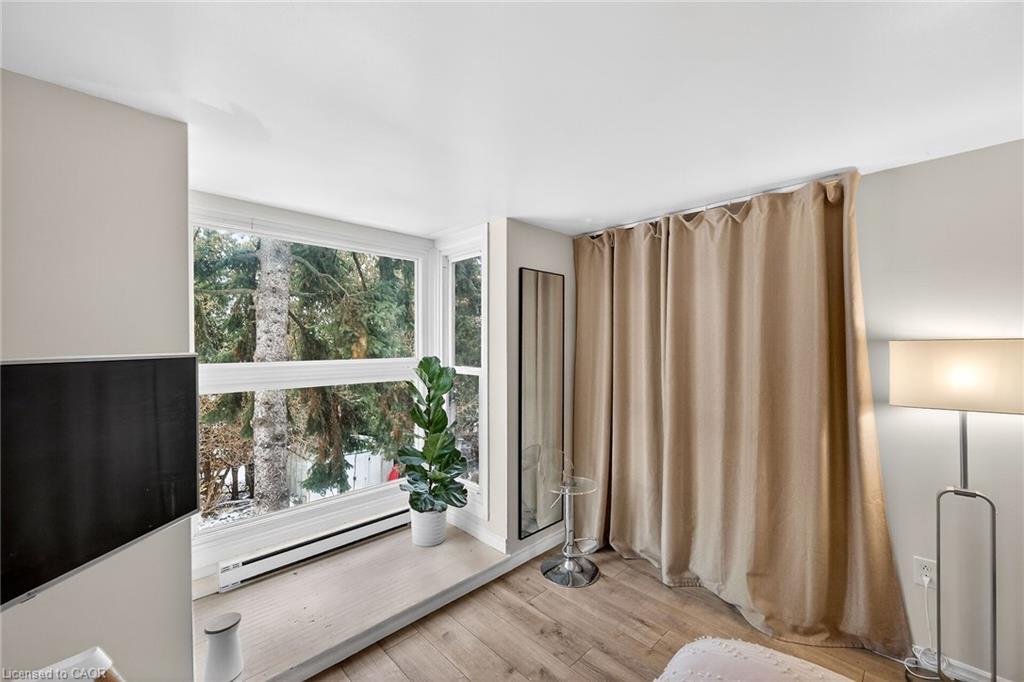 B63-25 Britten Close, Hamilton, ON - Indoor