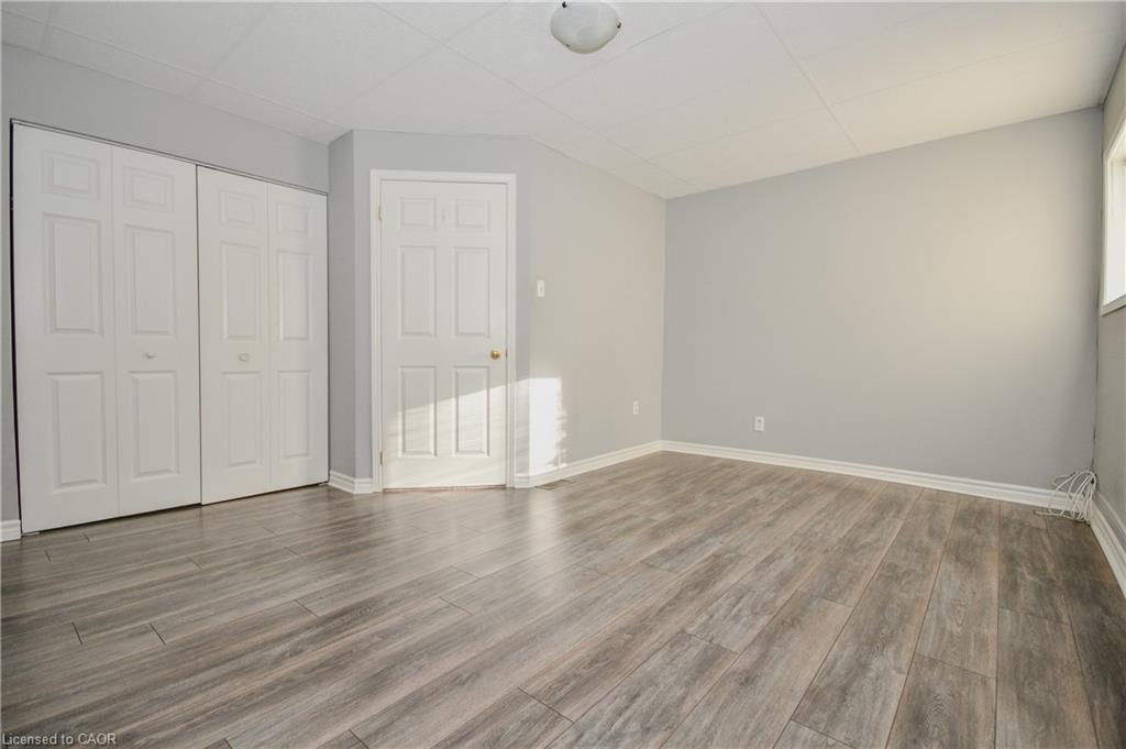 4-25 Elgin Street N, Cambridge, ON - Indoor Photo Showing Other Room