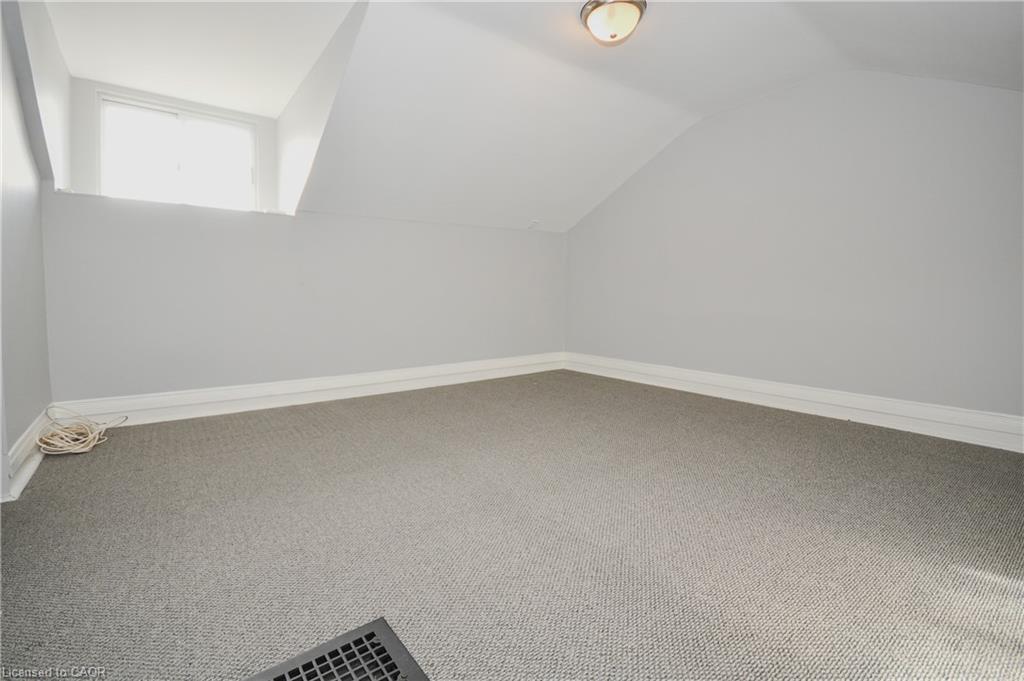 4-25 Elgin Street N, Cambridge, ON - Indoor Photo Showing Other Room