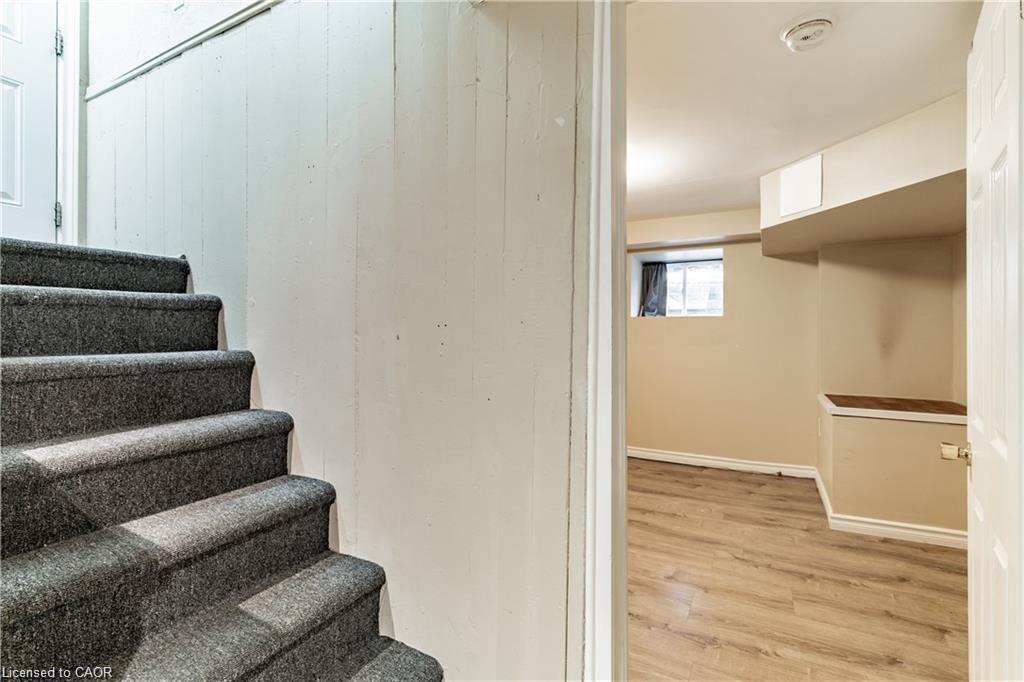 B-9 Blythe Street, Hamilton, ON - Indoor