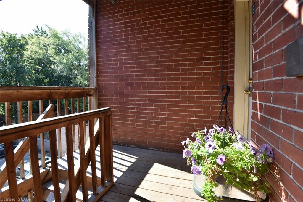 6-29 Sherman Avenue S, Hamilton, ON - Outdoor With Exterior