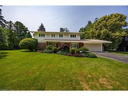 6 Summit Circle Simcoe, ON N3Y 3K8