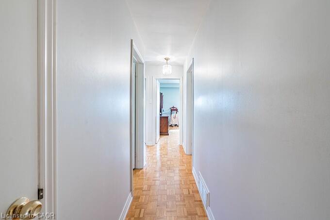 61 Brewster Crescent, Toronto, ON - Indoor Photo Showing Other Room