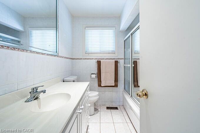 61 Brewster Crescent, Toronto, ON - Indoor Photo Showing Bathroom