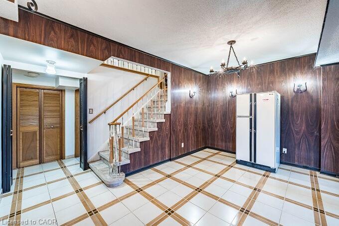 61 Brewster Crescent, Toronto, ON - Indoor Photo Showing Other Room