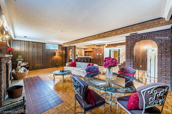 61 Brewster Crescent, Toronto, ON -