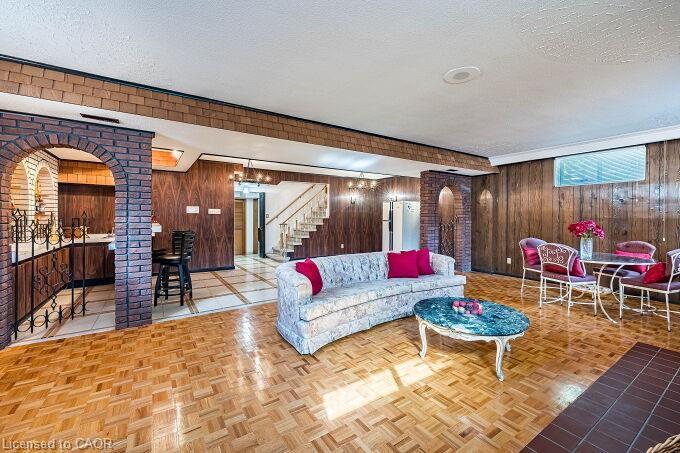 61 Brewster Crescent, Toronto, ON -