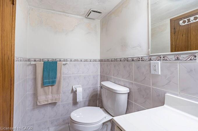 61 Brewster Crescent, Toronto, ON - Indoor Photo Showing Bathroom