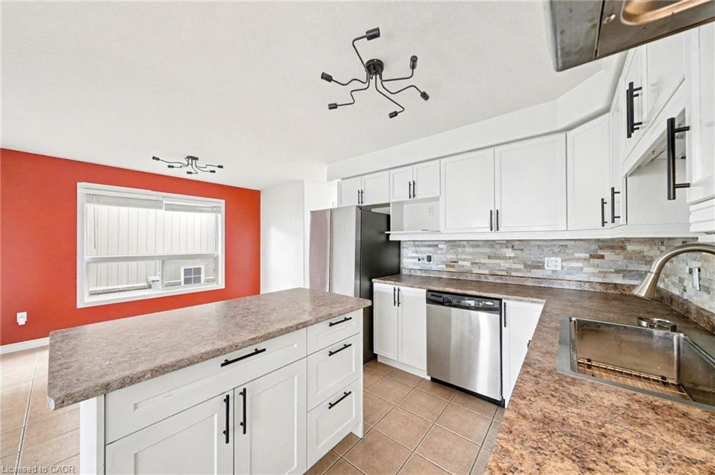 274 Amelia Street, Orangeville, ON - Indoor Photo Showing Kitchen