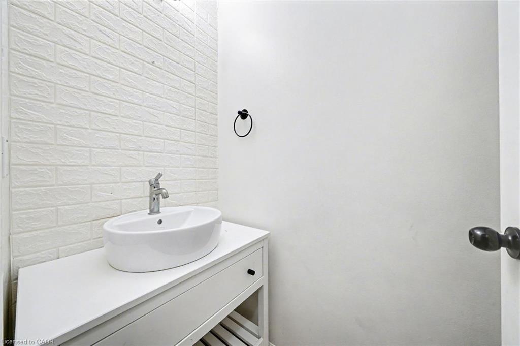 274 Amelia Street, Orangeville, ON - Indoor Photo Showing Bathroom