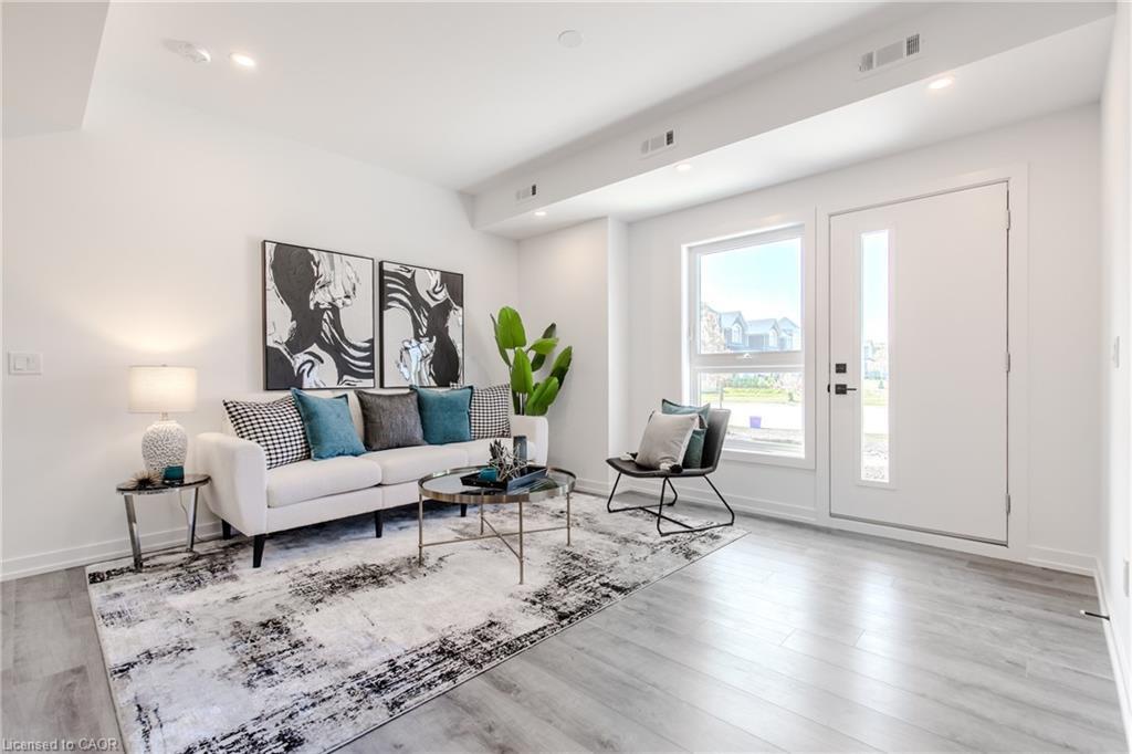 243 Burke Street, Waterdown, ON - Indoor Photo Showing Living Room