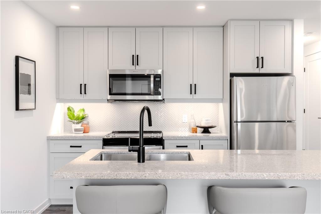 243 Burke Street, Waterdown, ON - Indoor Photo Showing Kitchen With Stainless Steel Kitchen With Double Sink With Upgraded Kitchen