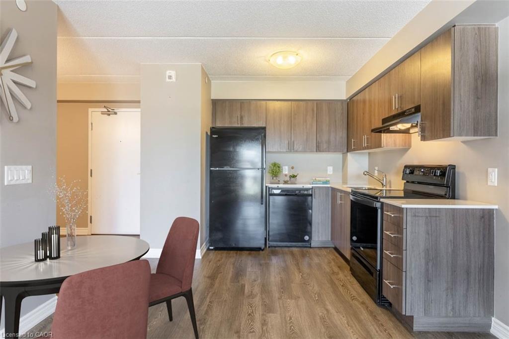 509-716 Main Street E, Milton, ON - Indoor Photo Showing Kitchen