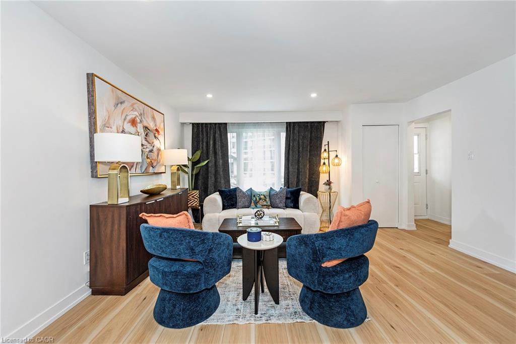 60-62 Delawana Drive, Hamilton, ON - Indoor