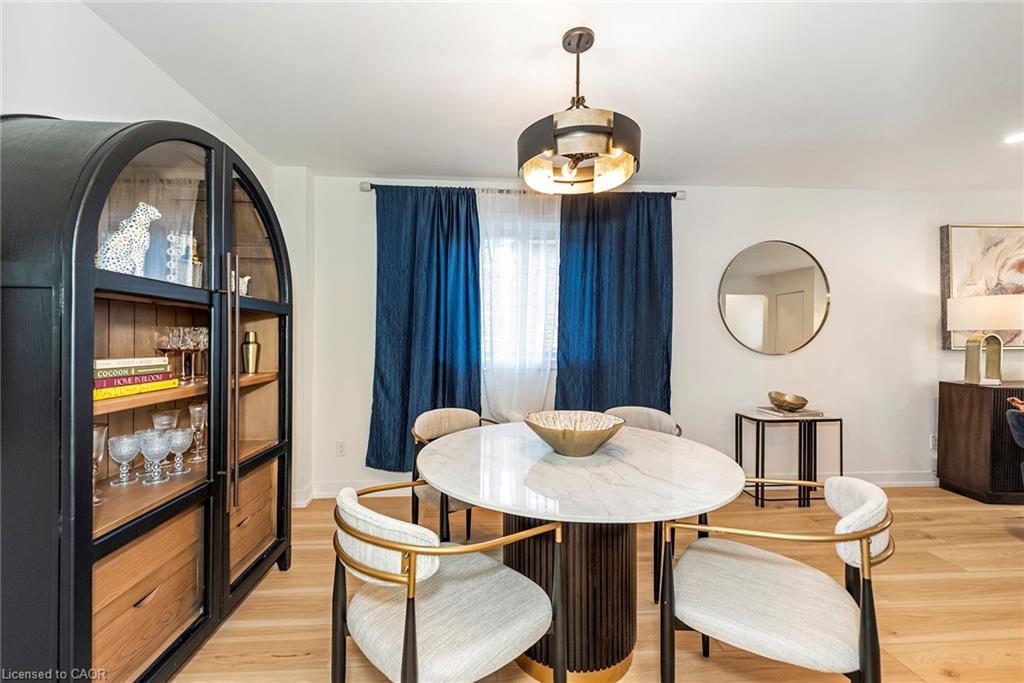60-62 Delawana Drive, Hamilton, ON - Indoor Photo Showing Dining Room