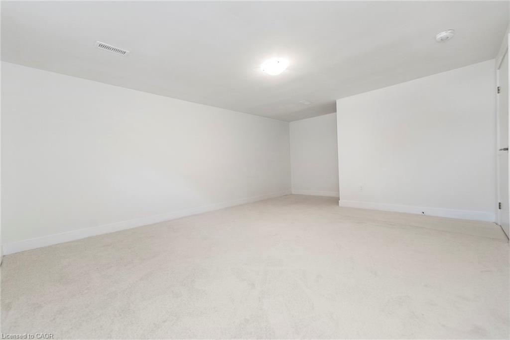 60-62 Delawana Drive, Hamilton, ON - Indoor Photo Showing Other Room