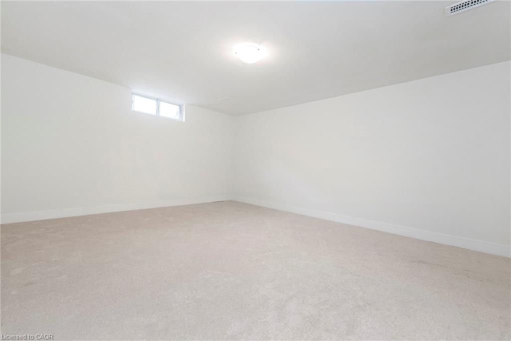 60-62 Delawana Drive, Hamilton, ON - Indoor Photo Showing Other Room