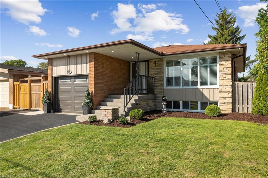15 Purdy Crescent, Hamilton, ON - Outdoor