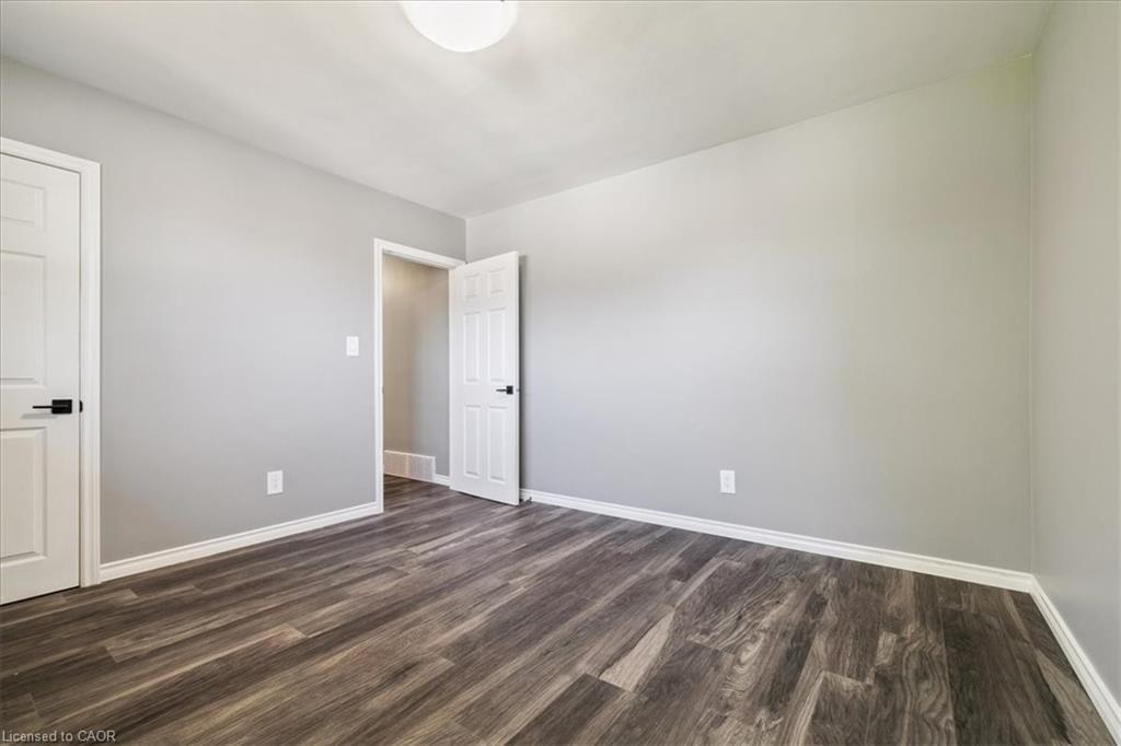 15 Purdy Crescent, Hamilton, ON - Indoor Photo Showing Other Room