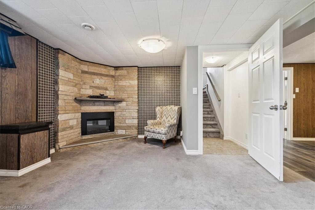 15 Purdy Crescent, Hamilton, ON - Indoor With Fireplace