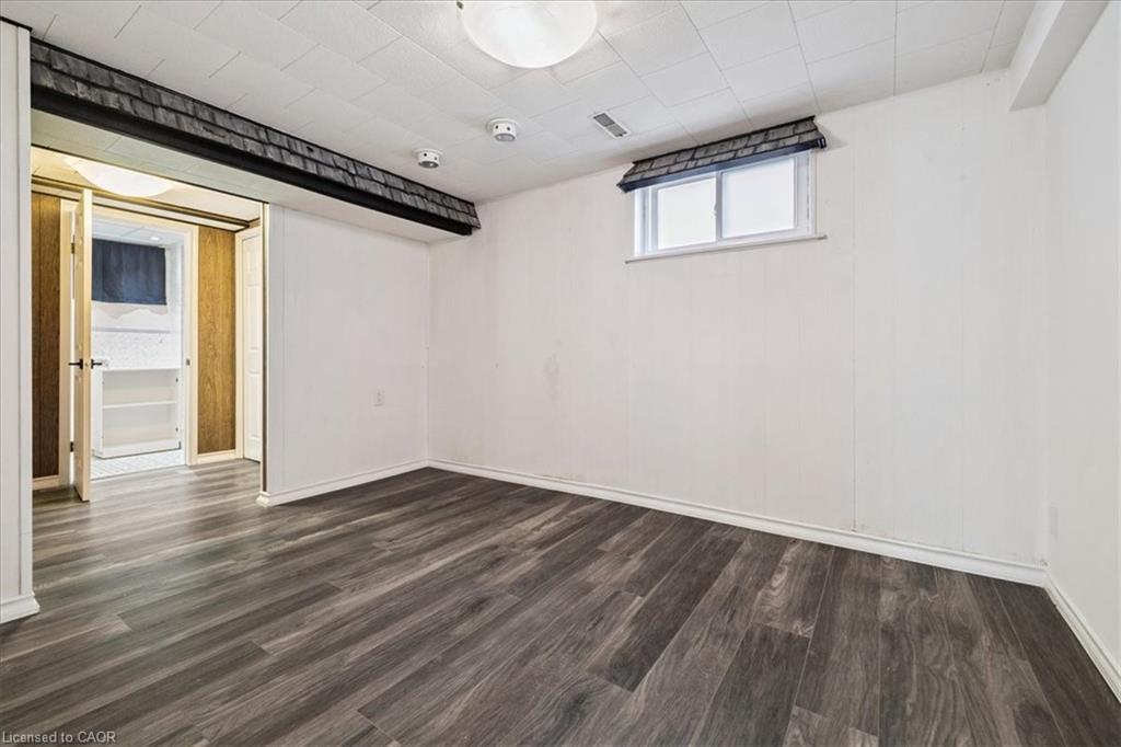 15 Purdy Crescent, Hamilton, ON - Indoor Photo Showing Other Room