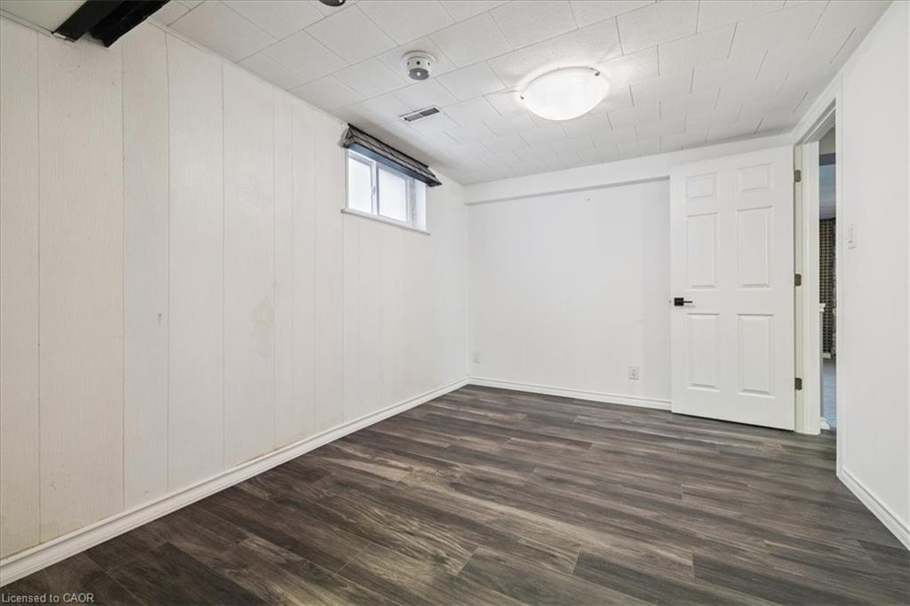 15 Purdy Crescent, Hamilton, ON - Indoor Photo Showing Other Room