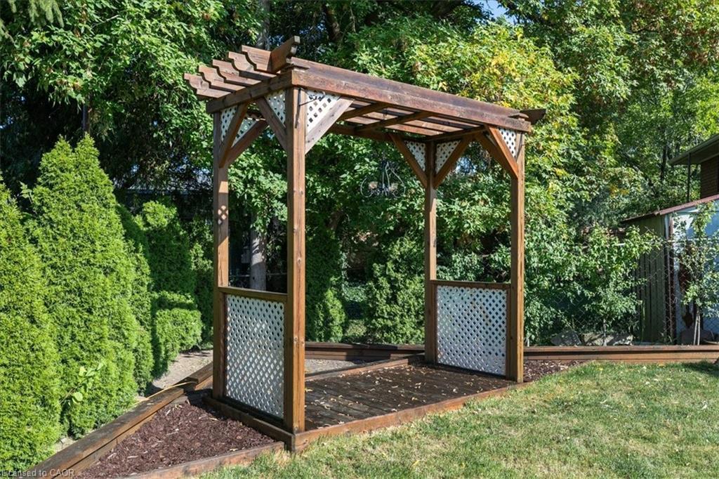 15 Purdy Crescent, Hamilton, ON - Outdoor