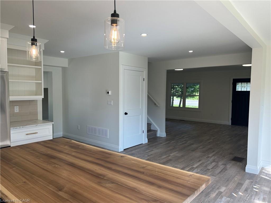 1888B Highway 3 E, Dunnville, ON - Indoor Photo Showing Other Room