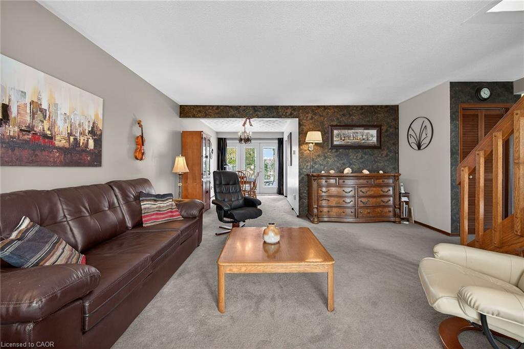 356 Cranbrook Drive, Hamilton, ON - Indoor Photo Showing Living Room