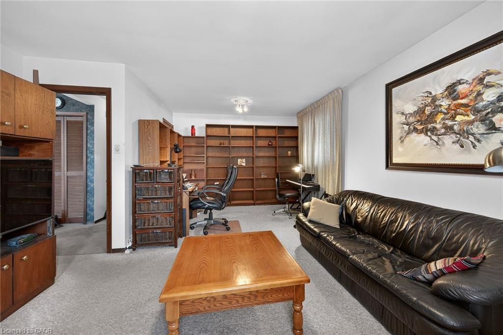 356 Cranbrook Drive, Hamilton, ON - Indoor Photo Showing Living Room