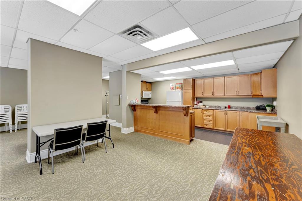 506-1770 Main Street W, Hamilton, ON - Indoor