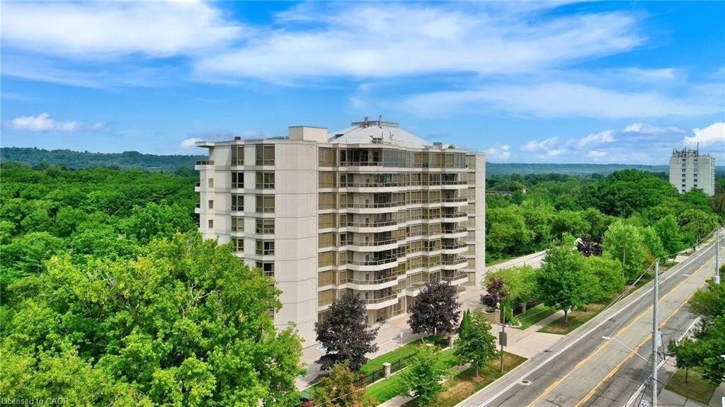 506-1770 Main Street W, Hamilton, ON - Outdoor
