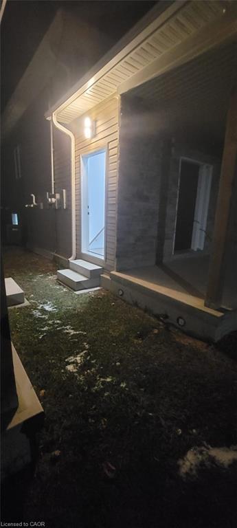 Lower-180 Commercial Street, Welland, ON - Photo Showing Other Room