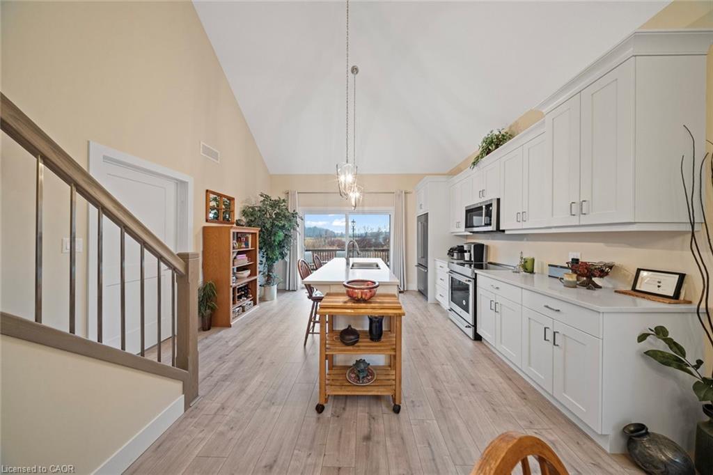 10-744 Nelson Street W, Port Dover, ON - Indoor