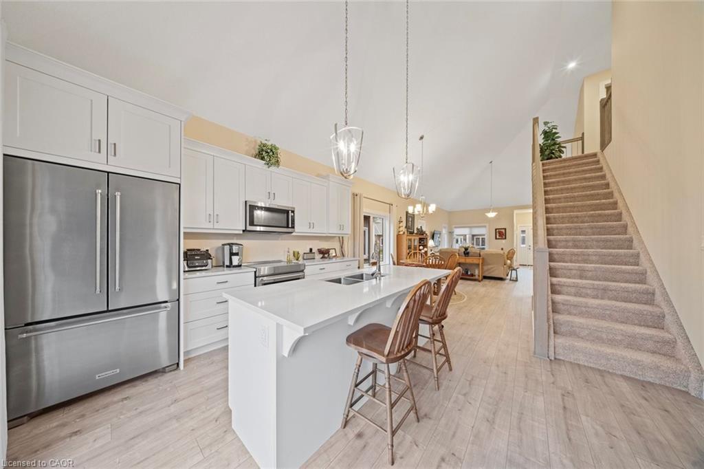 10-744 Nelson Street W, Port Dover, ON - Indoor Photo Showing Kitchen With Upgraded Kitchen